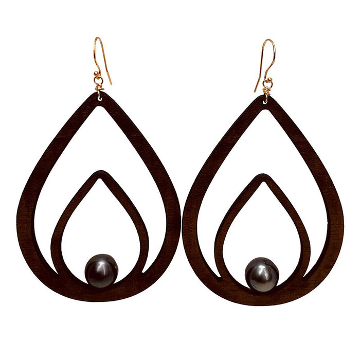 Pure Pearls Weekly News Updates: Summertime Pearls and Pearl Care Tips 🏝️🌞 Friday, June 18th