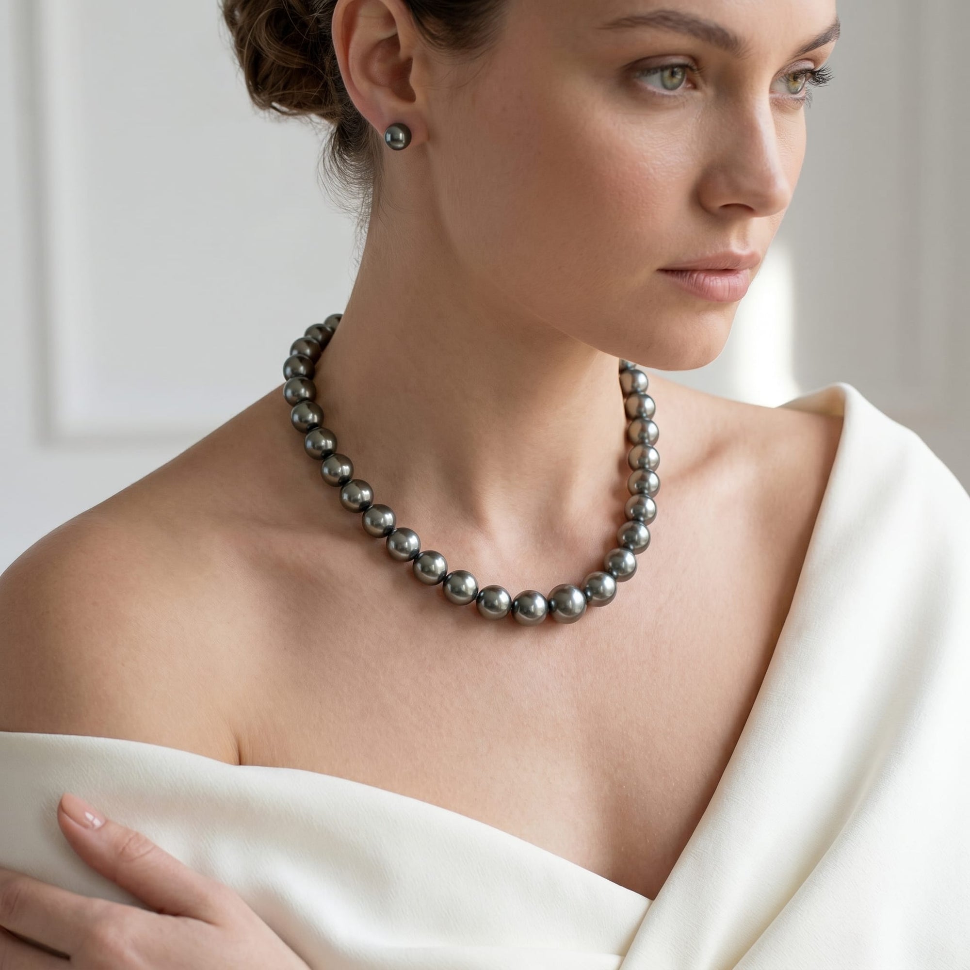 Dark Round Tahitian Pearl Necklace, 12.0-14.0mm - AAA Quality