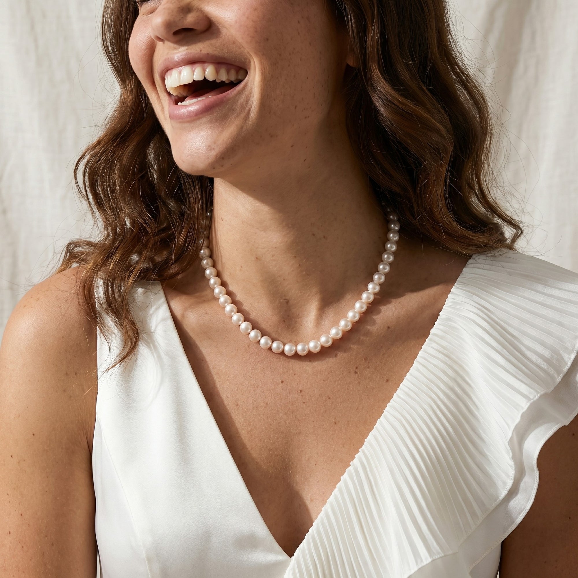White Japanese Hanadama Akoya Pearl Necklace, 9.0-9.5mm