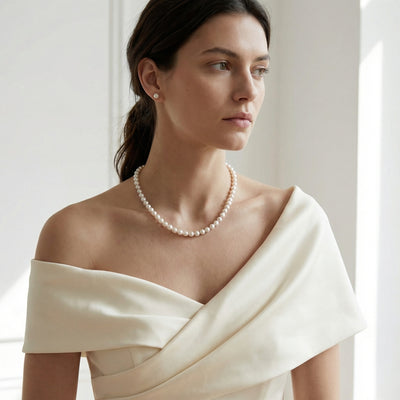 5.5-6.0mm White Akoya Round Pearl Stud Earrings