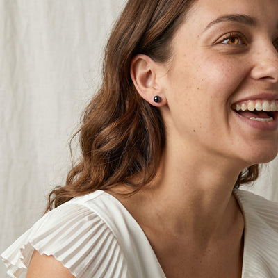 6.0-6.5mm Black Akoya Round Pearl Stud Earrings