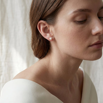 6.5-7.0mm White Akoya Round Pearl Stud Earrings