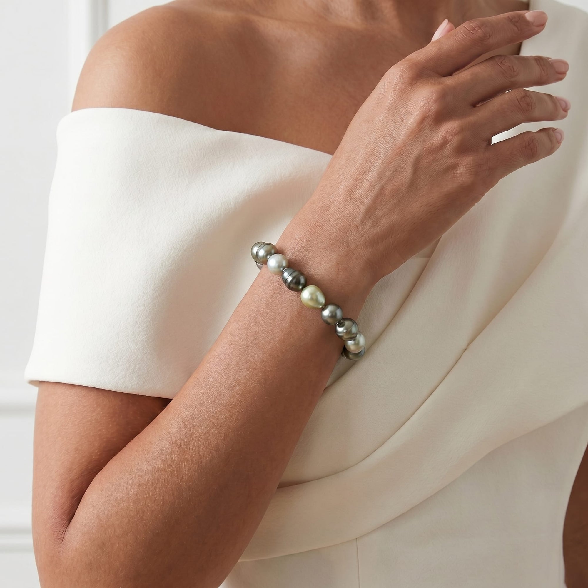 Multi-Color Tahitian Drop-Shape Pearl Bracelet, 9.0-10.0mm - AAAA Quality