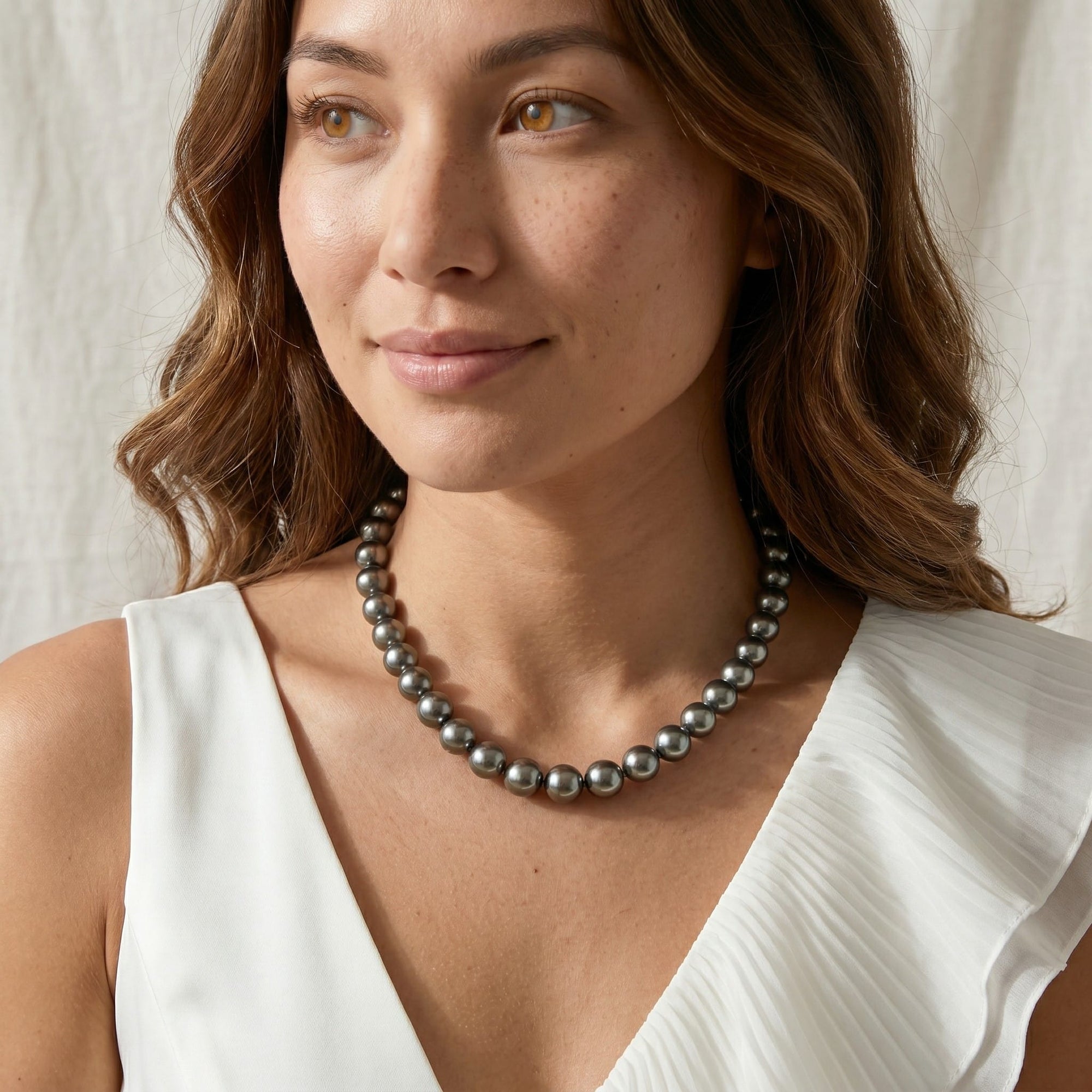 Black Tahitian Pearl Necklace, 9.0-11.0mm - AAA Quality