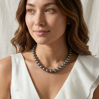 Black Tahitian Pearl Necklace, 9.0-11.0mm - AAA Quality