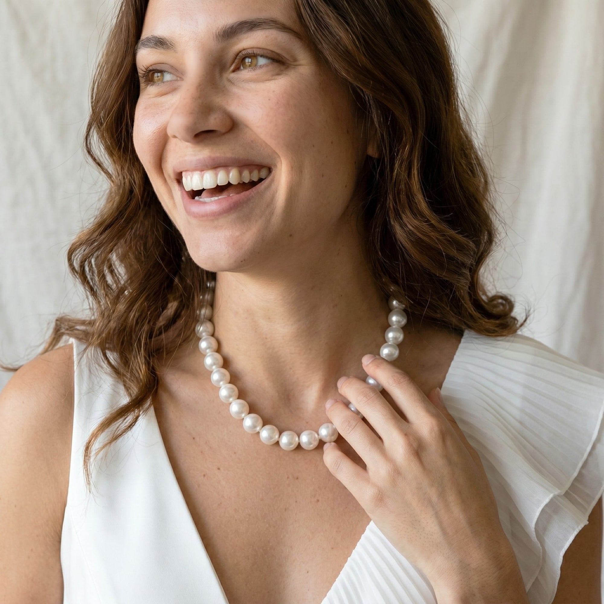 White South Sea Pearl Necklace, 9.0-11.0mm - AAA Quality