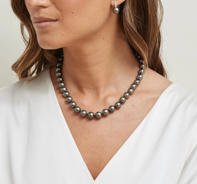 Black Tahitian Pearl Necklace, 9.0-11.0mm - AAA Quality