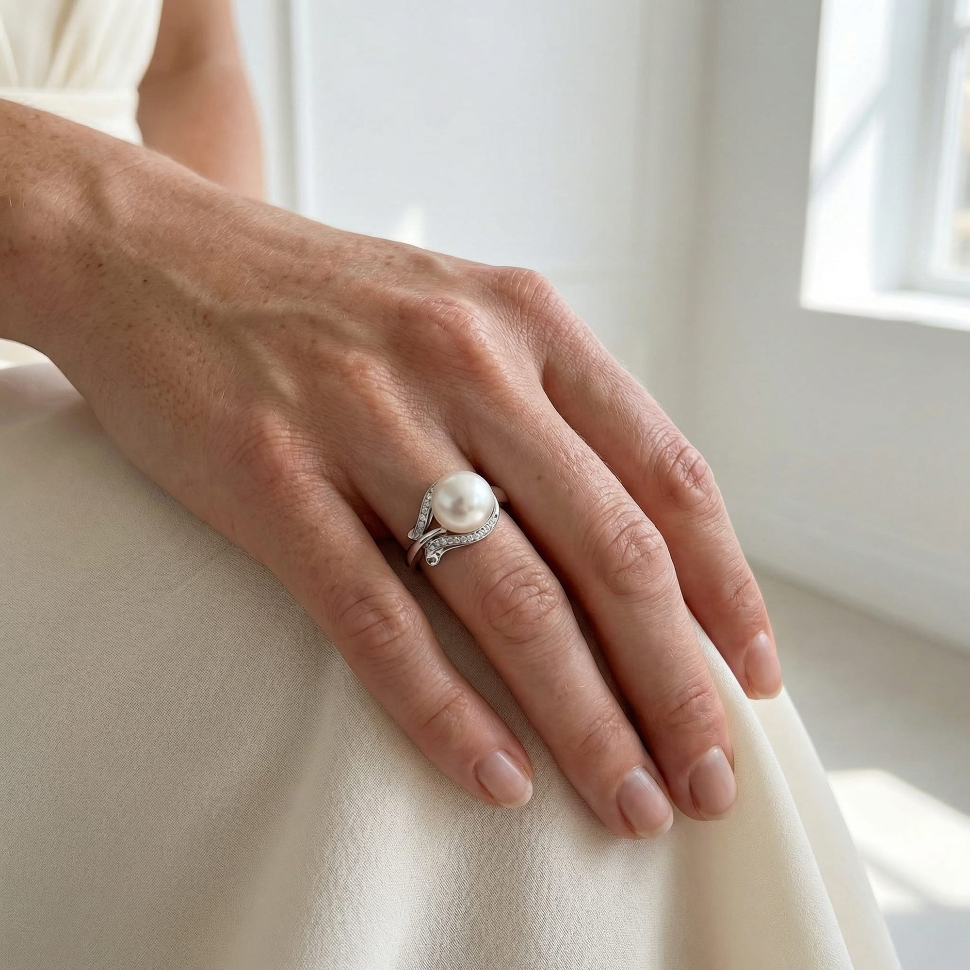 Akoya Pearl & Diamond Willow Ring