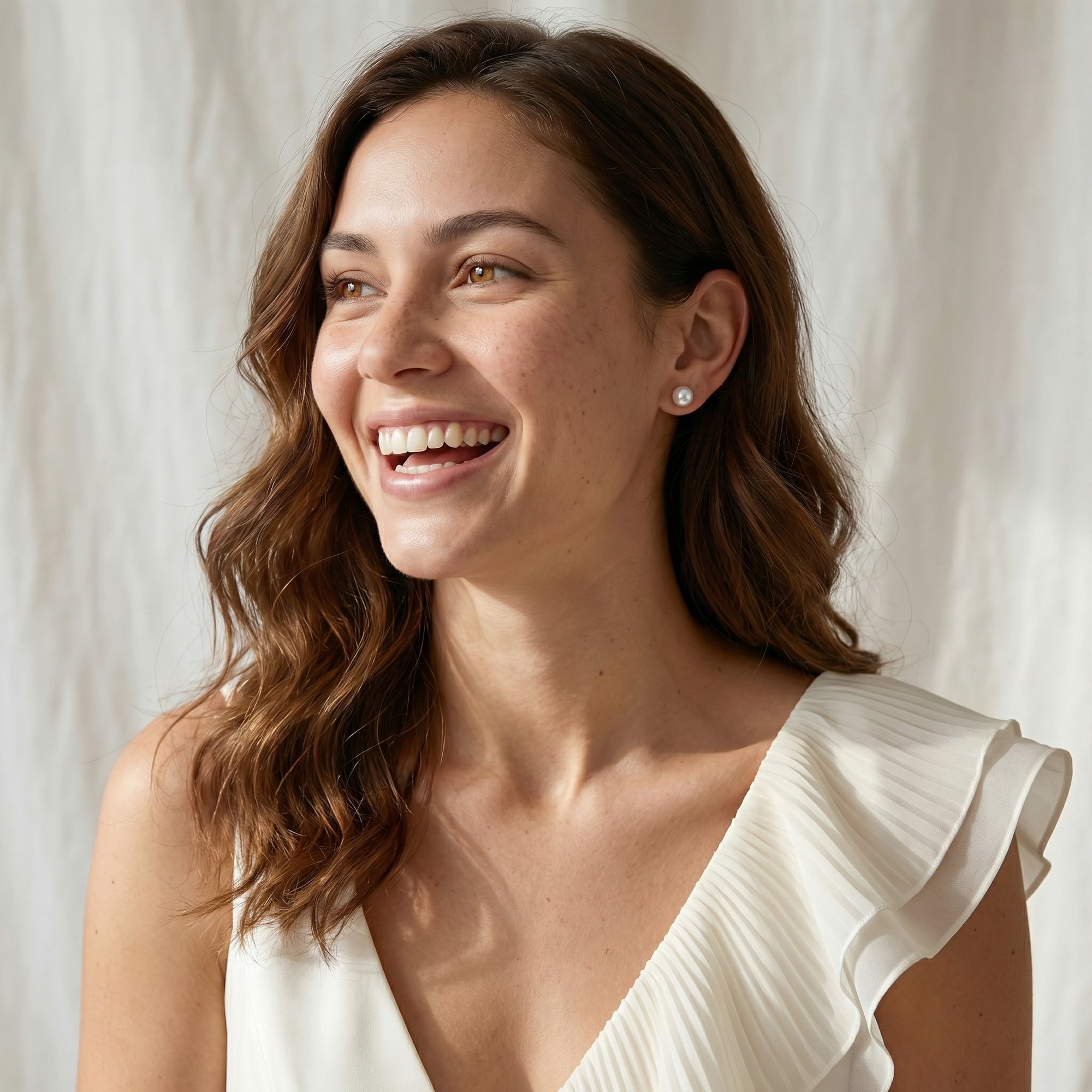 8.5-9.0mm White Akoya Round Pearl Stud Earrings