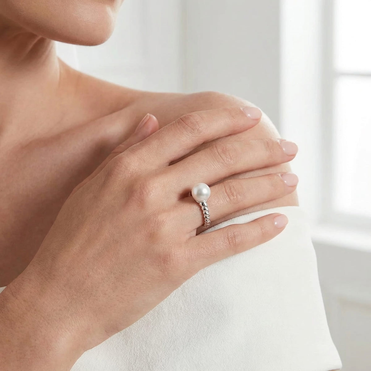 Japanese Akoya Pearl Terrie Ring - Pure Pearls