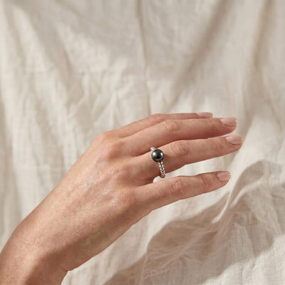 Black Tahitian Pearl Echo Solitaire Ring