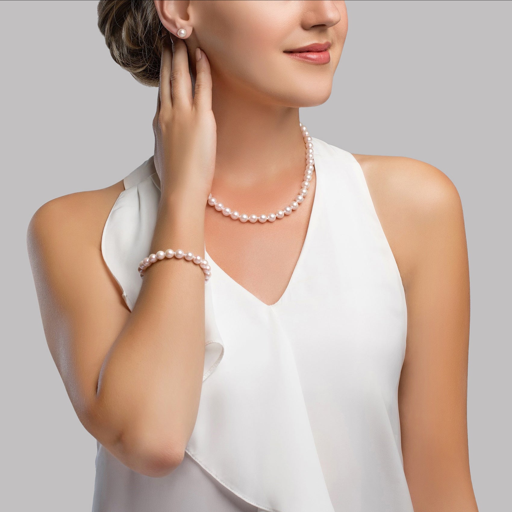 7.0-7.5mm White Freshwater Pearl Necklace, Bracelet & Earrings - Secondary Image