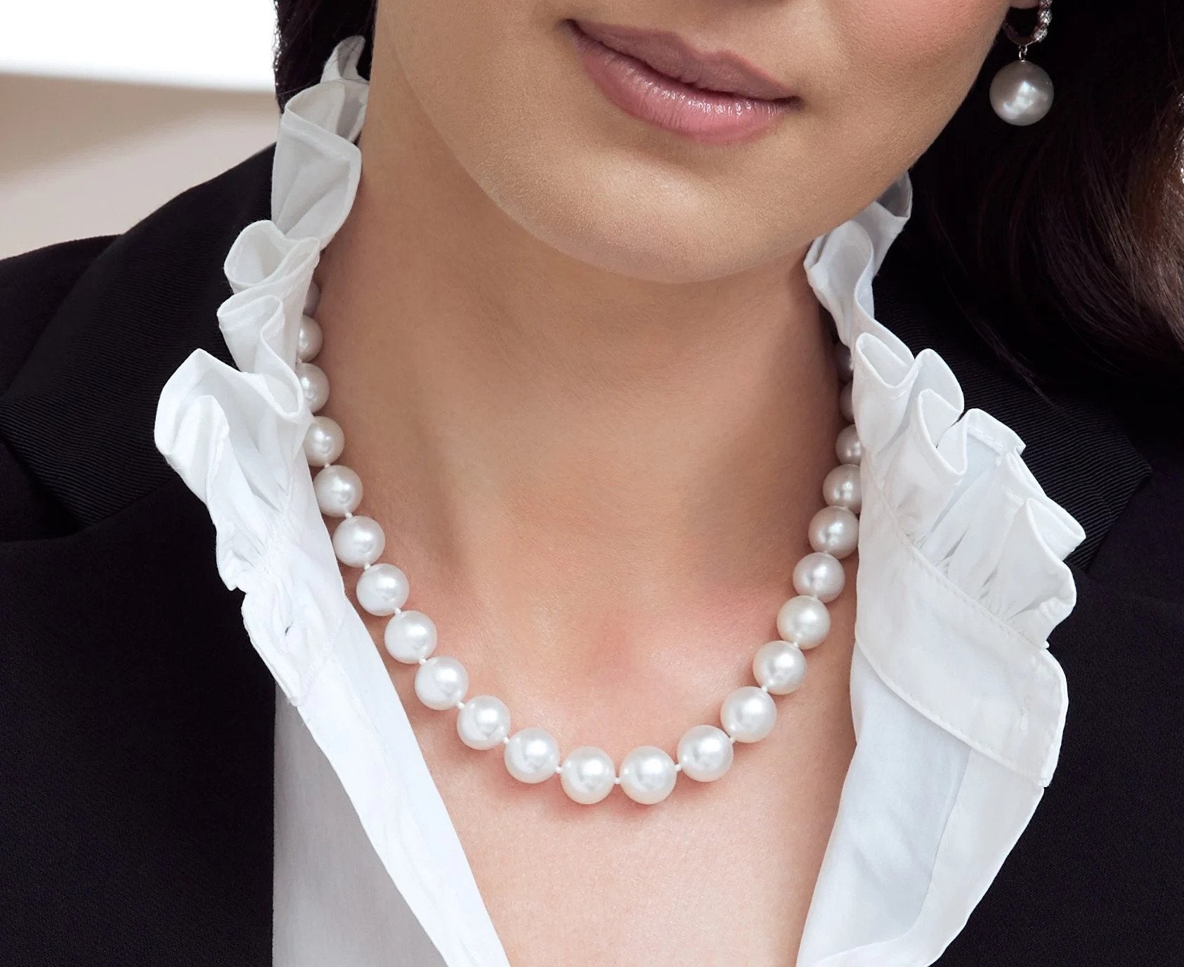 12-15mm White South Sea Pearl Necklace - Model Image